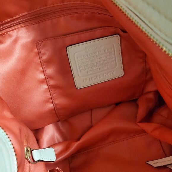 Coach Zoe cream tan white logo horse & carriage Signature C medium tote bag - Picture 12 of 16